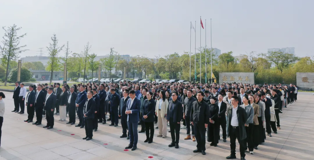 七秩问天路 携手探九霄 | 航天凯天环保举行第11个“中国航天日”升旗仪式